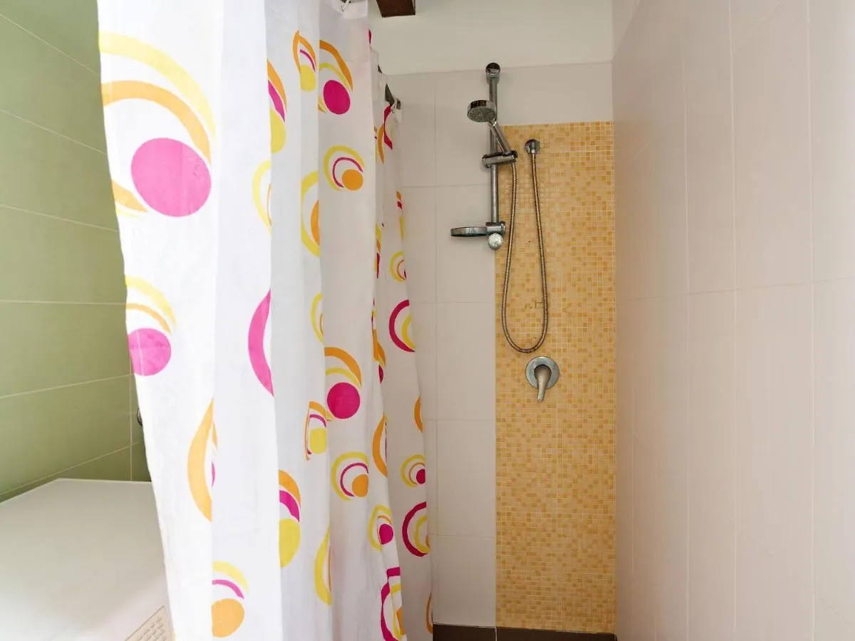 Apartament Belvilla By Oyo Flat Near The Sea With Patio Reitani Włochy